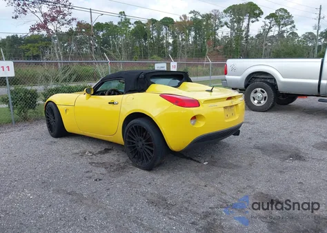 2007 Pontiac Solstice z USA, uszkodzony, nr VIN 1G2MB35B17Y124785